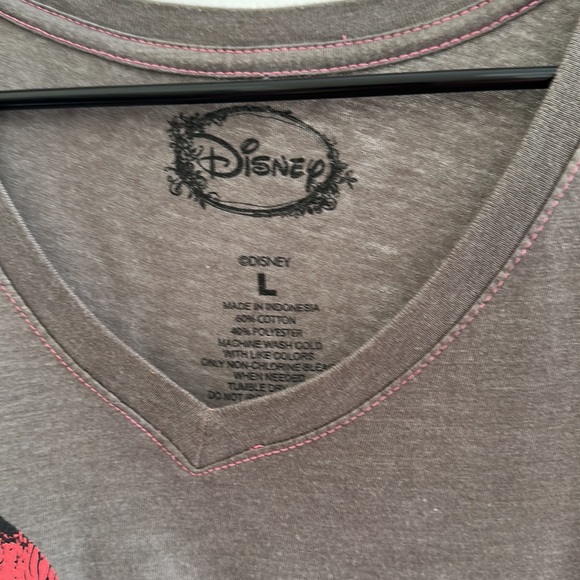 Disney V-Neck Mickey Tshirt - Fitted - Size L - Like New - Picture 3 of 3